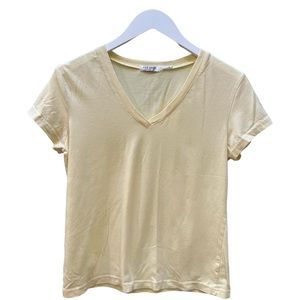 Red Paint Short Sleeve Cotton T Shirt Yellow Size Large (no tag)